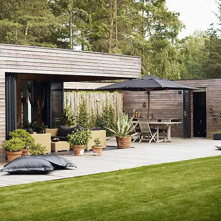 Ideal Holiday In With Jacuzzi, Sauna, Garden